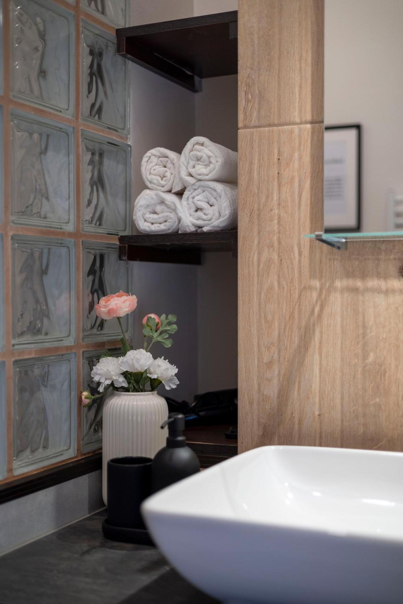Apartment Stylish & Cozy Center By Prestige Homes *