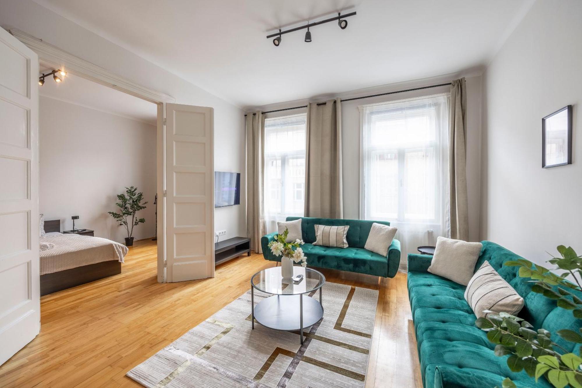 Apartment Stylish & Cozy Center By Prestige Homes